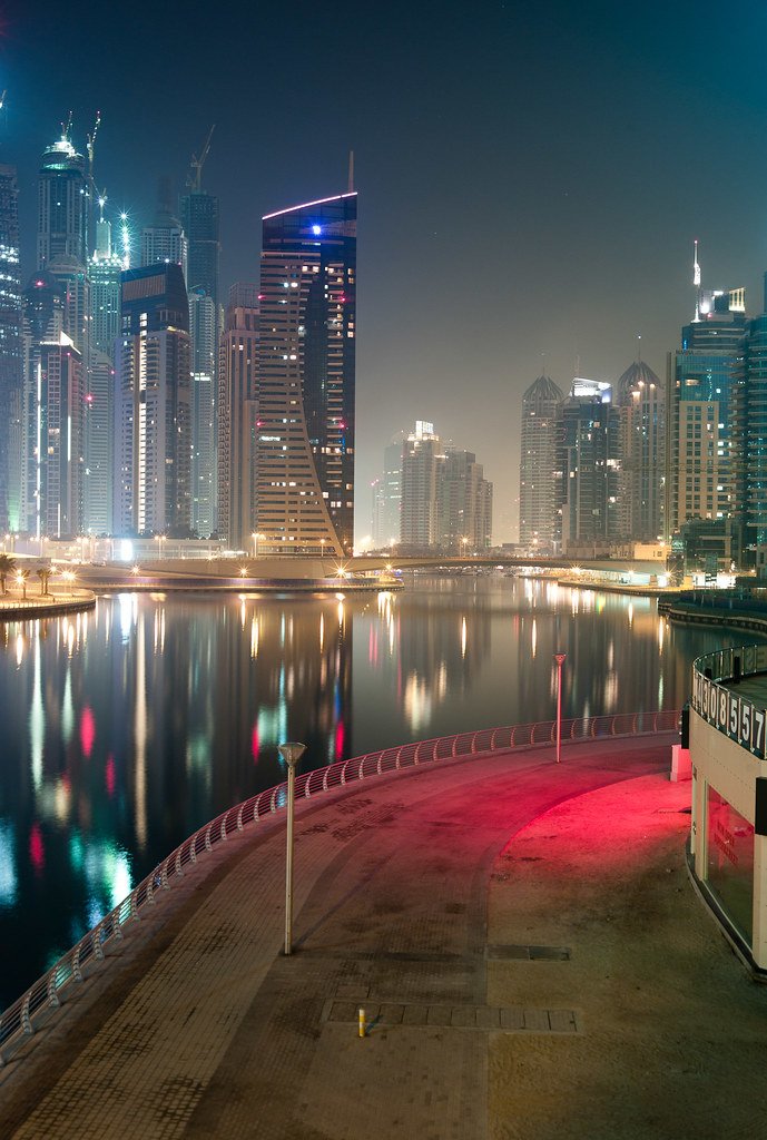 UAE Grand Tour — 4 Days / 3 Nights